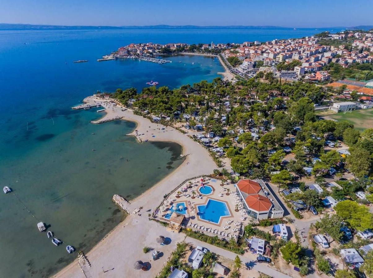 Apartment Gamma With Hydromassage Mini Pool Near Split Žrnovnica Esterno foto